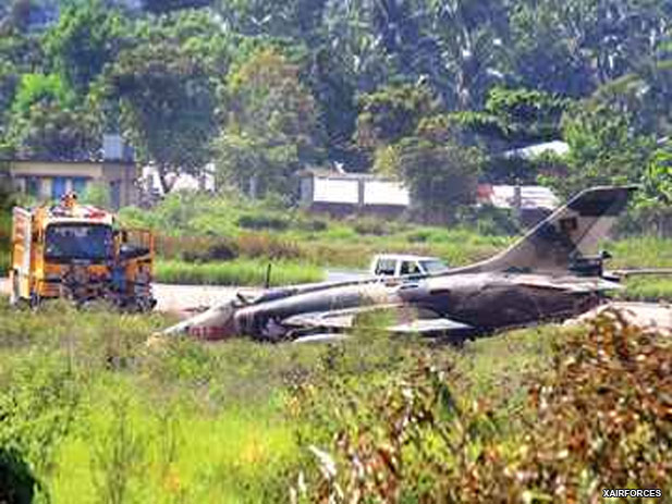 Bangladesh A-5C (Q-5III) Fantan aircraft crash-lands in Chittagong