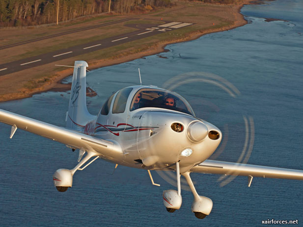 Cassidian Aviation Has Chosen Fleet of SR20s and SR22s for Training France's Air Force Pilots