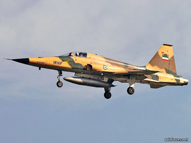 Iranian F-5F Crashes in West Iran, 2 Pilots Killed