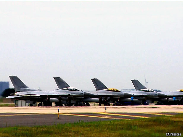 South Korea partly resumes flight of F-16 jets following recent crash