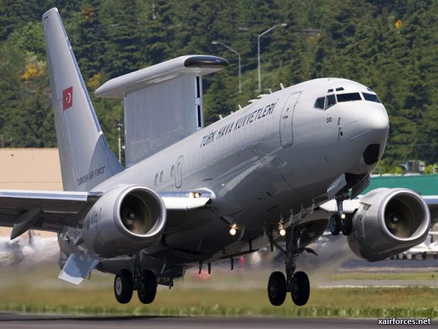 FAB compra 02 novas aeronaves abastecedoras Turkish-Air-Force_Boeing-737-AEW&C_120312