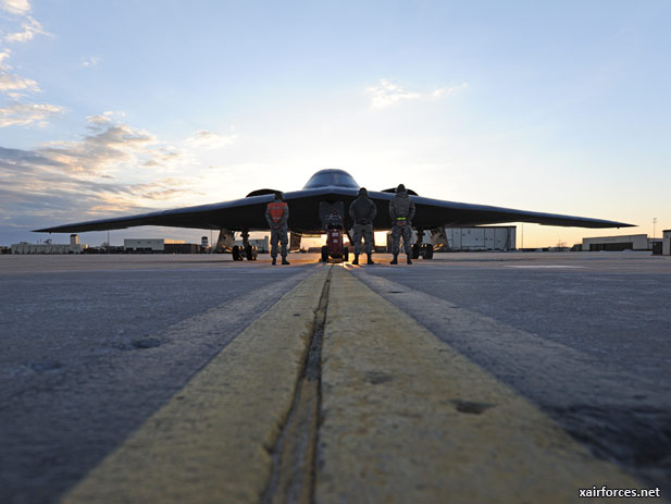 First B-2 surpasses 7,000 flight hours