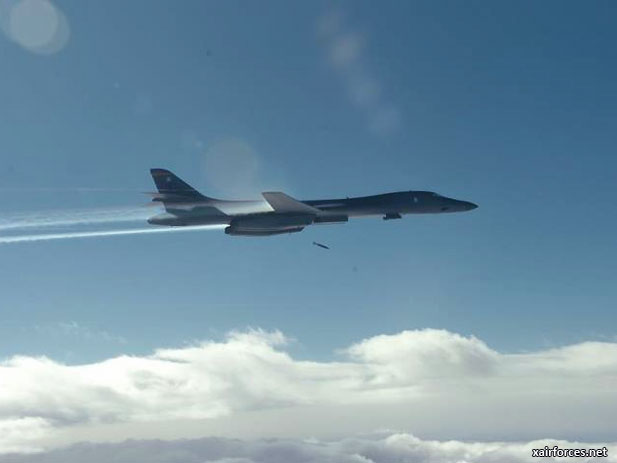 http://www.xairforces.net/images/news/large_news/USAF_B-1-Lancer_JDAM_180512.jpg