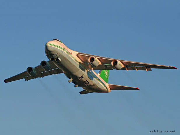 Antonov An-124-100 Condor