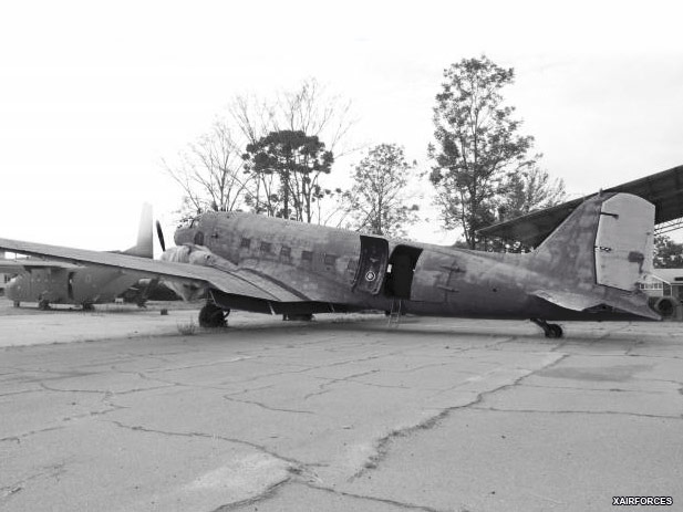 Zimbabwean Air Force auctions DC-3 Dakotas