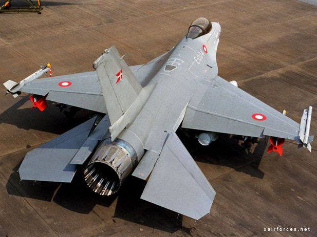 Danish F-16s readied to enforce a Libyan no-fly zone