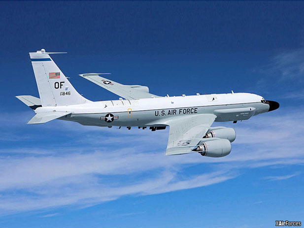 US Spy Plane Spotted Snooping Near Russian Maritime Border in Black Sea