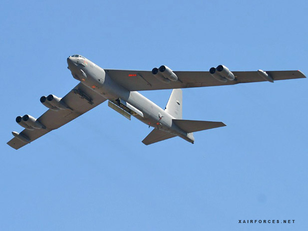 B-52 flew nuclear bombs across US by mistake