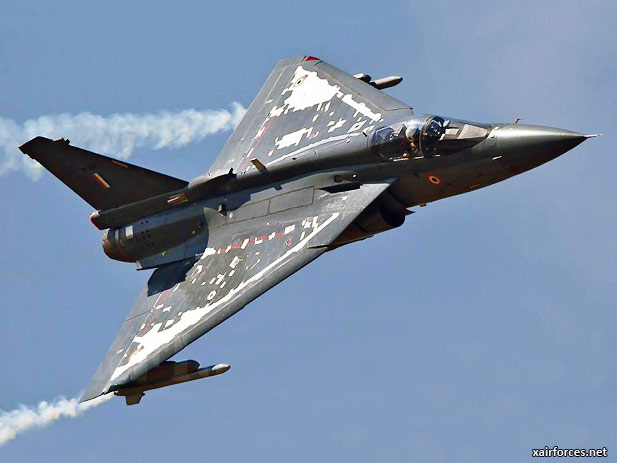 India: Tejas must be operational by 2014