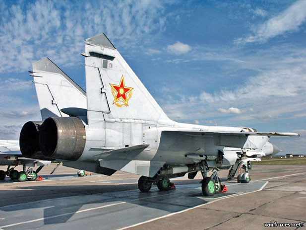 Pilot Killed in Kazakh MiG-31 Crash