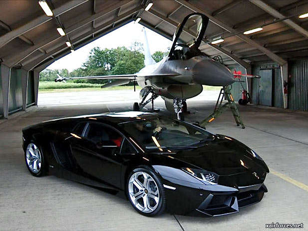 Lamborghini Aventador F-16 Fighting Falcona Karşı