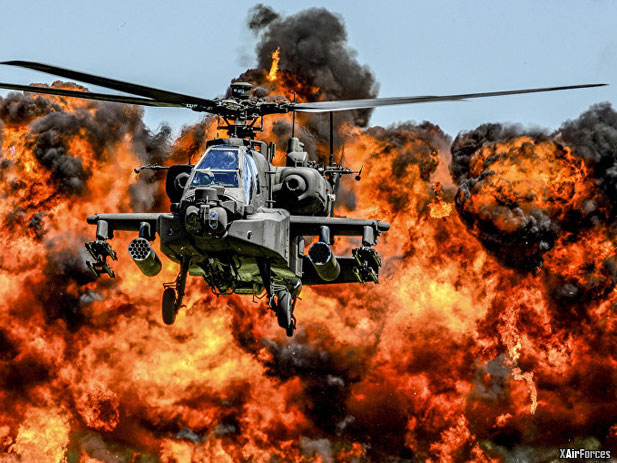 US Army AH-64 Apache Attack Helicopter Outfitted With Laser Gun Crushes Target